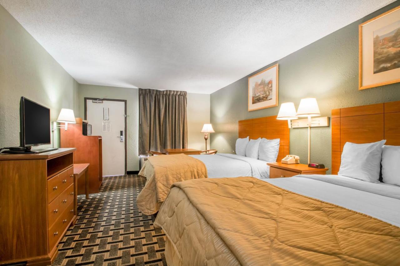 Quality Inn & Suites Риджленд Екстериор снимка
